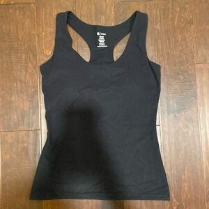 Buffbunny Sz. Medium top with built in bra